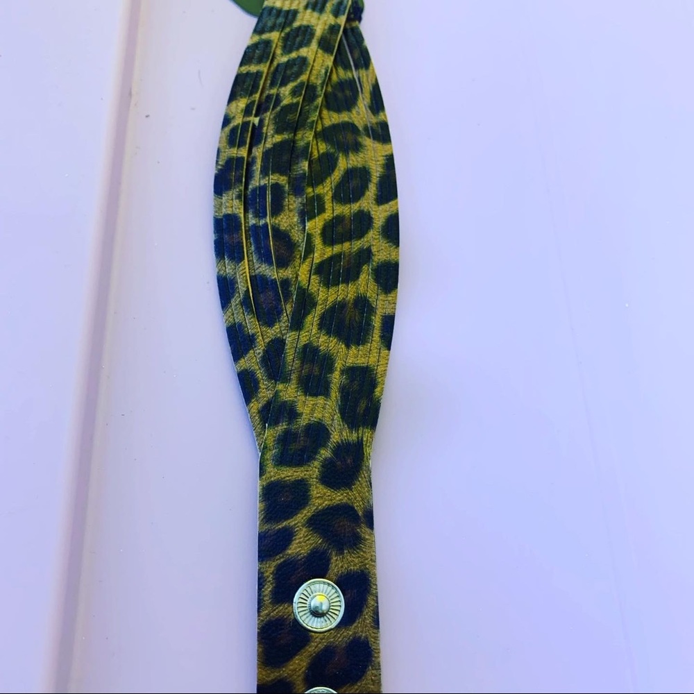 Cheetah wrap